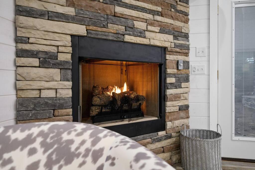 Diamond Cabin W/ Jet Shower & Secluded Back Deck! Broken Bow Eksteriør bilde
