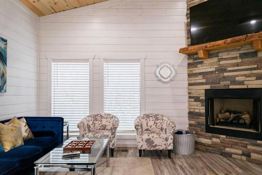 Diamond Cabin W/ Jet Shower & Secluded Back Deck! Broken Bow Eksteriør bilde