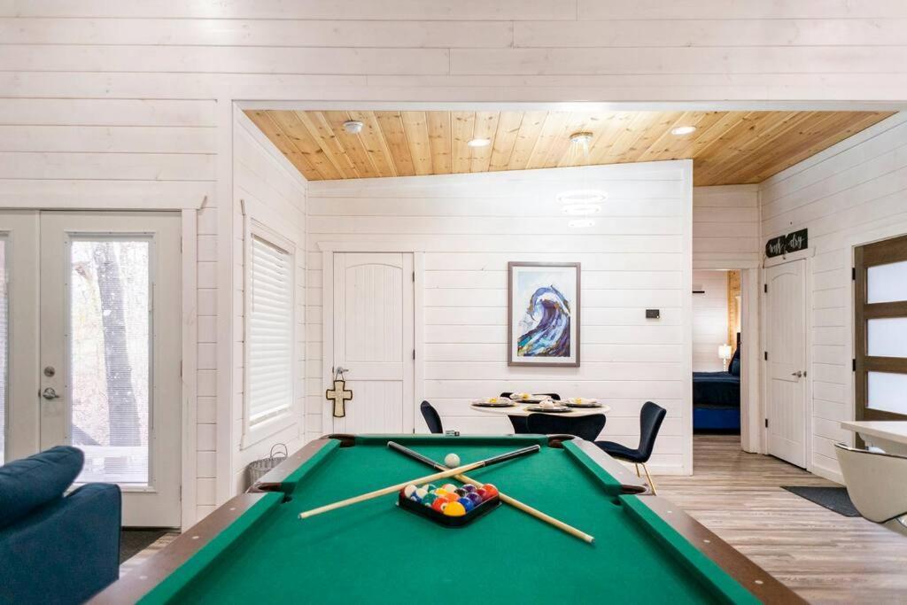 Diamond Cabin W/ Jet Shower & Secluded Back Deck! Broken Bow Eksteriør bilde